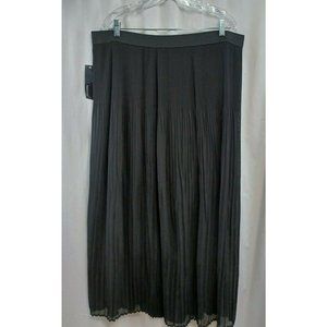 Relativity Women’s Skirt Long Size 2X Black Sheer Pleated Lined, NWT
